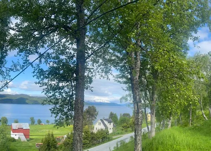 Comfortable Near Senja * Brostadbotn